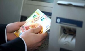 Bancomat Rubato, 31enne Si Ritrova Con 1000 Euro In Meno Sul Conto