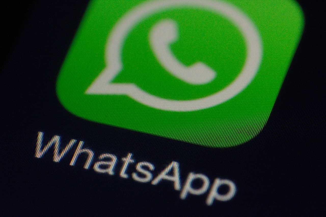 A Whatsapp code will steal your identity: Beware of the Scam