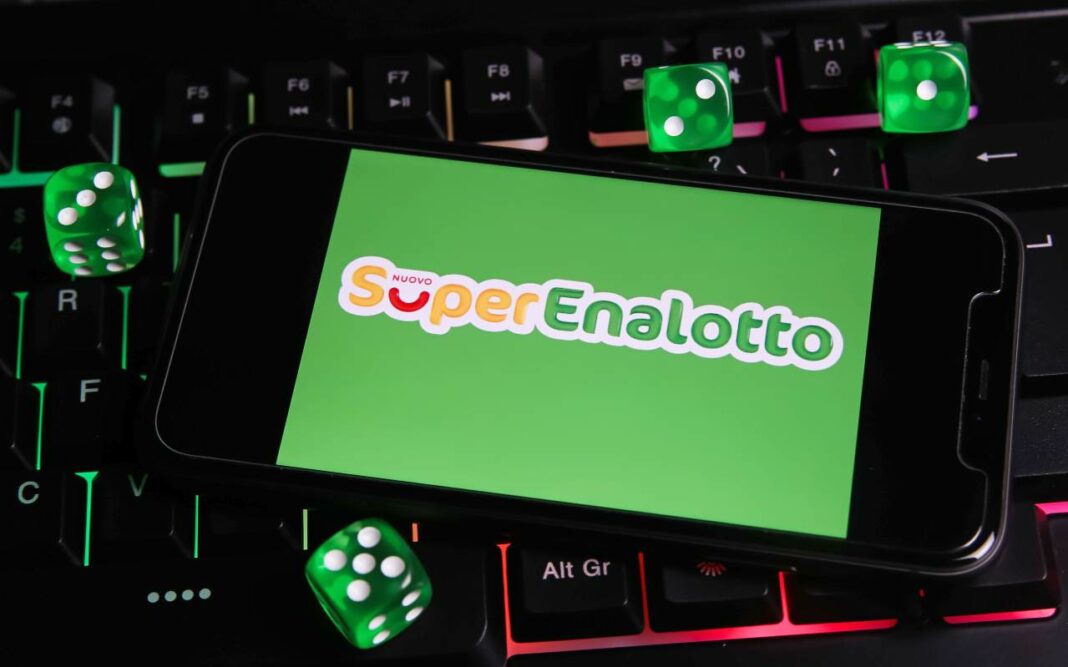 Vince 641 Mila Euro Al Superenalotto Con La Bacheca Dei Sistemi