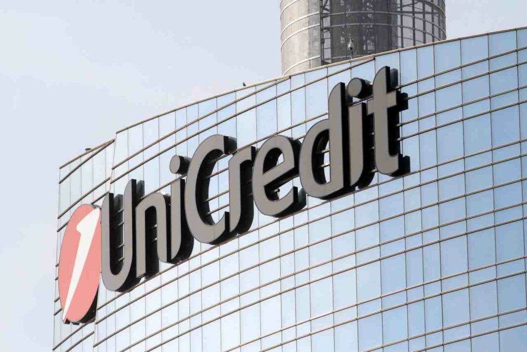 Unicredit: aumentano i costi del conto del 33%